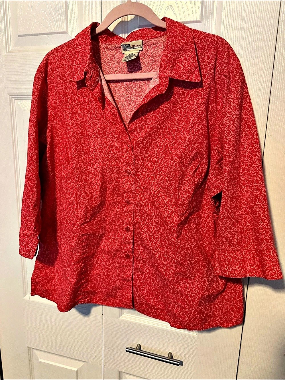 Faded Glory Paisley Button Down in Red/pink Size 18/20